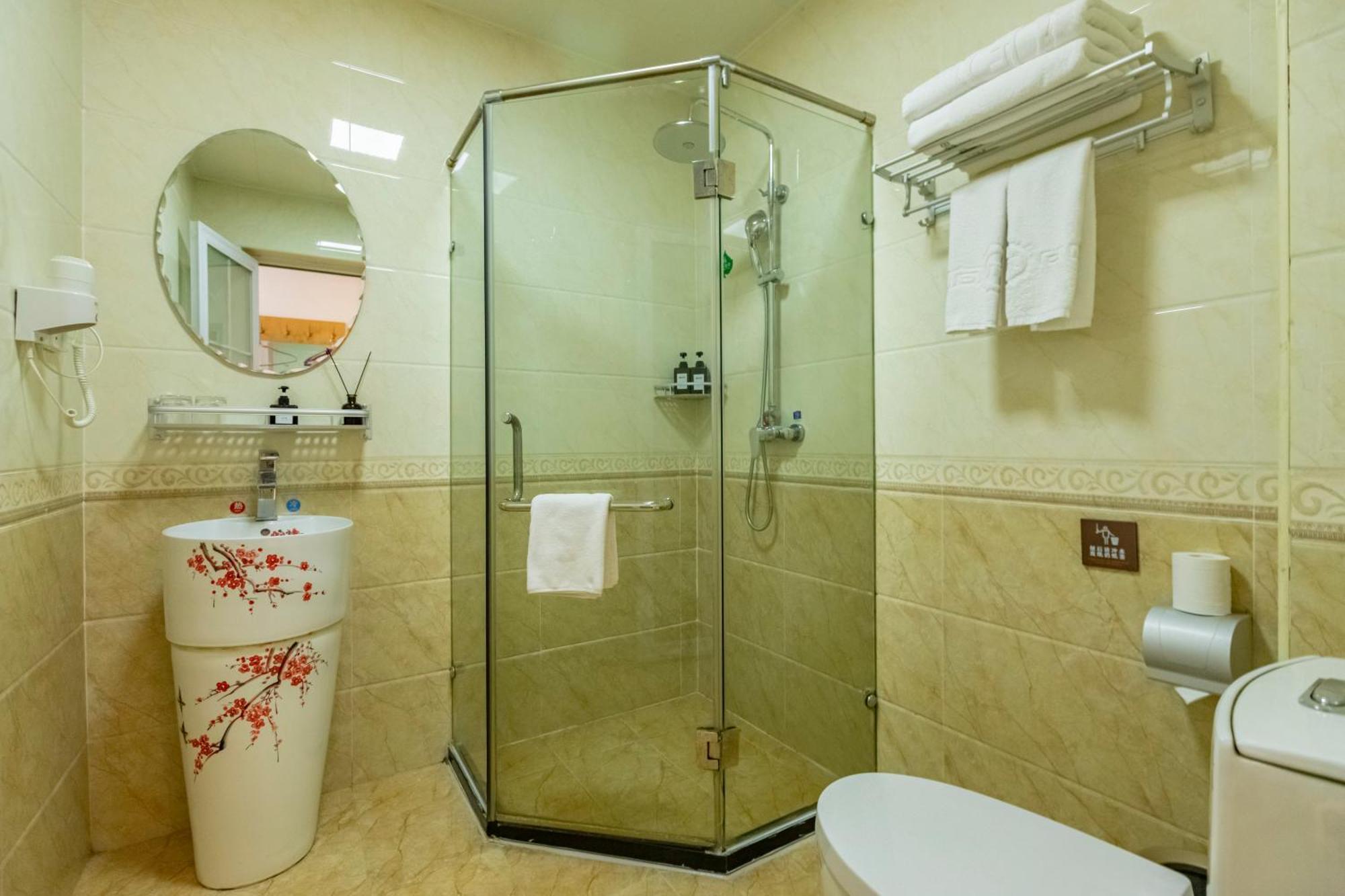 Happy Dragon City Center Alley Hotel -In The City Center With Big Window&Heater, Ticket Service&Free Coffee&Food Recommendation,Near Tian Anmen Forbiddencity,Easy To Get Traditional Walking Area&Shichahai Pékin  Extérieur photo